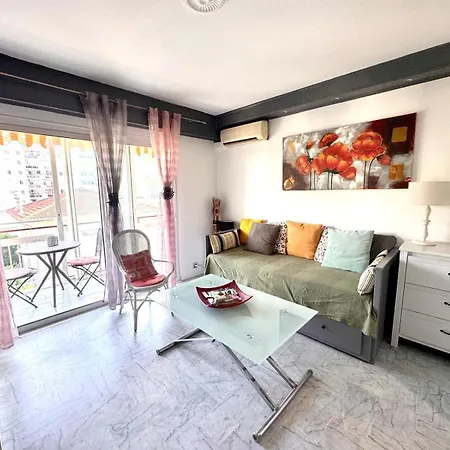 Les Palmiers Apartament *